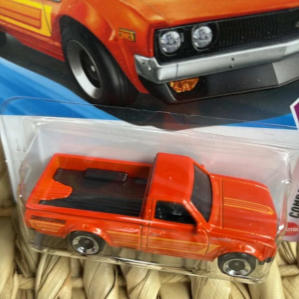 Hot Wheels Nissan Datsun 620 Orange Pick Up Truck Japanese JDM Hotwheels 2026 🆕